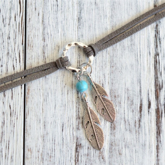 'Feather Gypsy' Turquoise Leather Choker Necklace - Picture 4 of 6